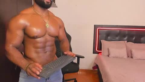 Snapshot of joseph_palacios chatting on 10, 9, 2025 joseph palacios online show from 10, 9, 2025