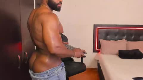 Snapshot of joseph_palacios chatting on 29, 10, 2025 joseph palacios online show from 29, 10, 2025