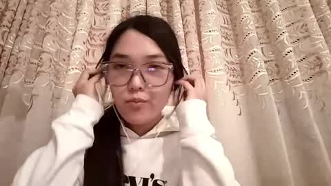 Snapshot of josephinepantle chatting on 13, 4, 2026 Kama online show from 13, 4, 2026