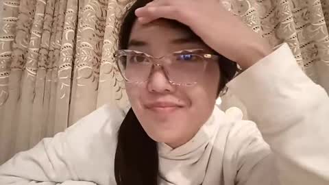Snapshot of josephinepantle chatting on 15, 4, 2026 Kama online show from 15, 4, 2026