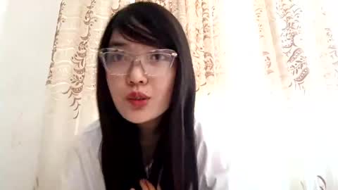 Snapshot of josephinepantle chatting on 27, 4, 2026 Kama online show from 27, 4, 2026