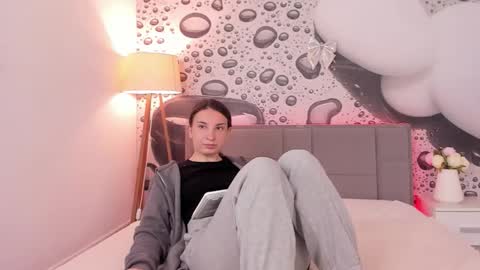Josephine online show from 21, 4, 2026