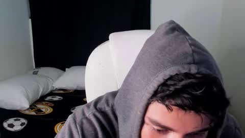 Snapshot of joshmiller_ chatting on 11, 12, 2024 Josh online show from 11, 12, 2024