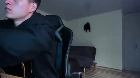 Snapshot of joshmiller_ chatting on 28, 11, 2025 Josh online show from 28, 11, 2025