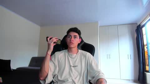 Snapshot of joshmiller_ chatting on 5, 12, 2025 Josh online show from 5, 12, 2025