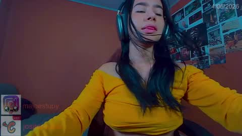 Snapshot of jositarousell chatting on 4, 6, 2026 Josita rousell INSTAGRAM majoestupy online show from 4, 6, 2026