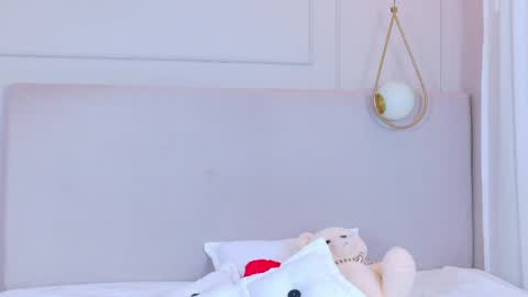 Joss online show from 10, 4, 2026