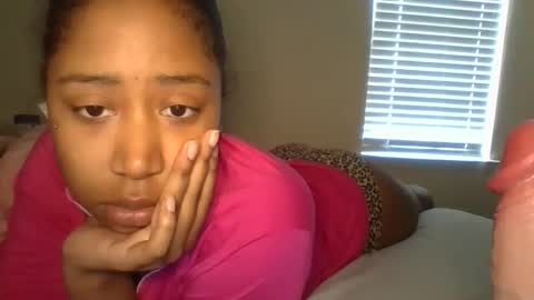 Snapshot of jottijade chatting on 4, 12, 2025 jottijade online show from 4, 12, 2025
