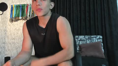 Im Jouliano online show from 6, 2, 2025