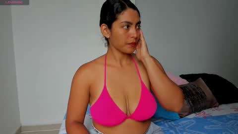 sofiaparker8 online show from 25, 3, 2026