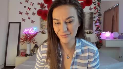 Snapshot of joycasidy chatting on 21, 2, 2025 CassidyJoy online show from 21, 2, 2025