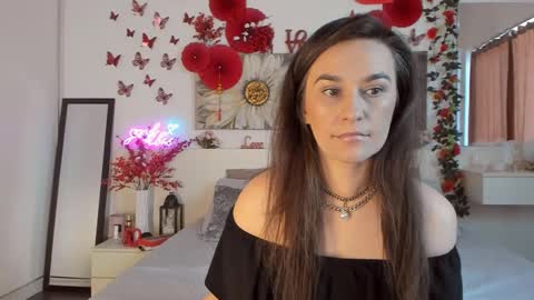 Snapshot of joycasidy chatting on 24, 2, 2025 CassidyJoy online show from 24, 2, 2025