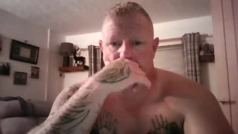 Snapshot of jp_sparky chatting on 18, 9, 2025 jp_sparky online show from 18, 9, 2025