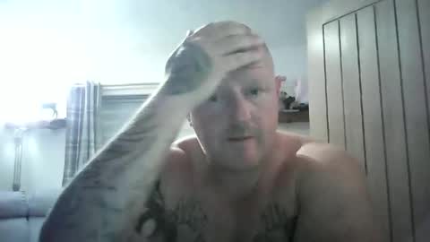 Snapshot of jp_sparky chatting on 24, 10, 2025 jp_sparky online show from 24, 10, 2025