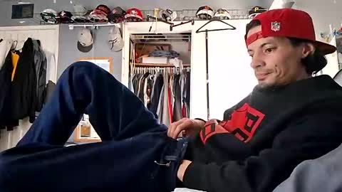 Snapshot of jpizzy23 chatting on 25, 9, 2025 dLowfrk online show from 25, 9, 2025