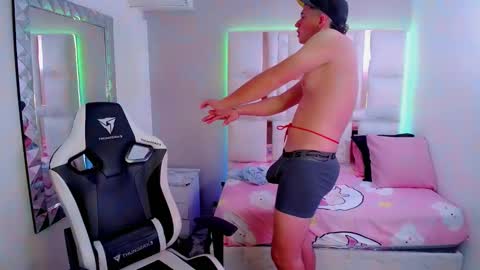 N I N O online show from 5, 3, 2025