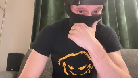 Snapshot of jrockettt chatting on 6, 4, 2026 Johnny Rocketttt online show from 6, 4, 2026