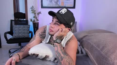 Snapshot of juan_alvarez18 chatting on 2, 10, 2025 juan_alvarez18 online show from 2, 10, 2025