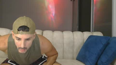 juan_axel_ online show from 1, 4, 2026