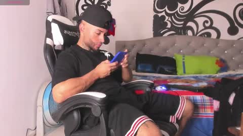 Snapshot of juan_bruce chatting on 1, 10, 2025 juan online show from 1, 10, 2025