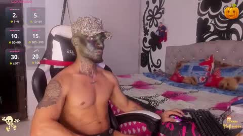 Snapshot of juan_bruce chatting on 31, 10, 2025 juan online show from 31, 10, 2025