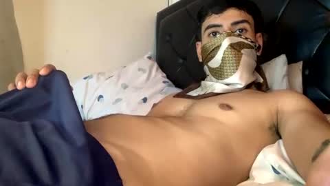 Snapshot of juan_bunny chatting on 8, 7, 2026 lJuanl online show from 8, 7, 2026