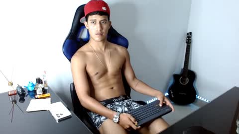 Snapshot of juan_da01 chatting on 12, 1, 2025 JuanDa online show from 12, 1, 2025