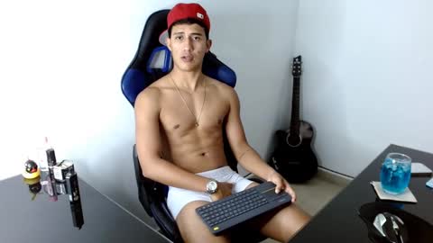 Snapshot of juan_da01 chatting on 5, 2, 2025 JuanDa online show from 5, 2, 2025