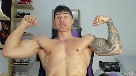 Snapshot of juan_fit2024 chatting on 2, 12, 2024 juan online show from 2, 12, 2024