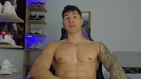 Snapshot of juan_fit2024 chatting on 2, 12, 2024 juan online show from 2, 12, 2024