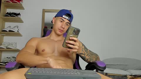Snapshot of juan_fit2024 chatting on 10, 12, 2024 juan online show from 10, 12, 2024