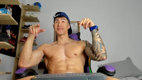 Snapshot of juan_fit2024 chatting on 28, 12, 2024 juan online show from 28, 12, 2024