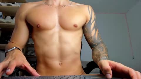 Snapshot of juan_fit2024 chatting on 27, 2, 2025 juan online show from 27, 2, 2025