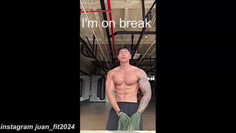 Snapshot of juan_fit2024 chatting on 1, 3, 2025 juan online show from 1, 3, 2025