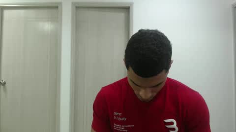 juan_gomez_1 online show from 28, 2, 2025