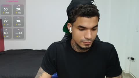 juan_gomez_1 online show from 8, 4, 2026