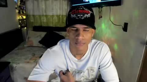 Snapshot of juanbigcock21cm chatting on 18, 6, 2026 juan jose online show from 18, 6, 2026