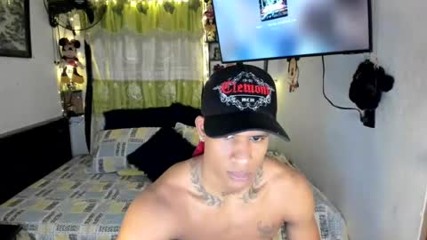 Snapshot of juanbigcock21cm chatting on 1, 7, 2026 juan jose online show from 1, 7, 2026
