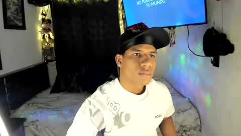 Snapshot of juanbigcock21cm chatting on 22, 7, 2026 juan jose online show from 22, 7, 2026