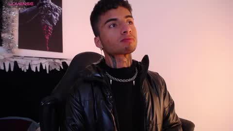 juancamilo66_ online show from 23, 12, 2024