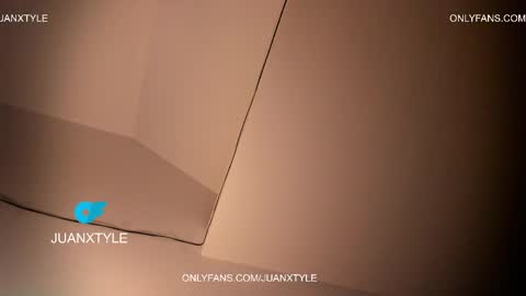 Snapshot of juancamroom chatting on 25, 4, 2026 . online show from 25, 4, 2026