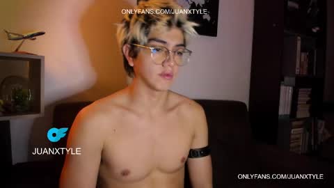 Snapshot of juancamroom chatting on 31, 5, 2026 . online show from 31, 5, 2026