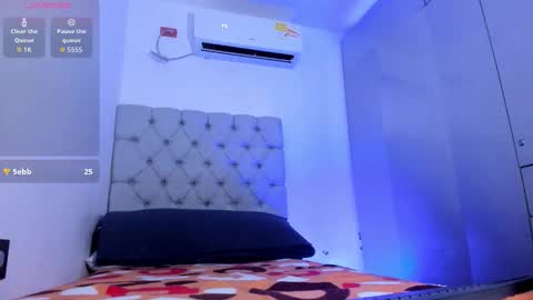 independent model online show from 22, 10, 2025