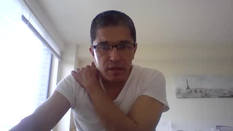 Snapshot of juanearth1 chatting on 2, 6, 2026 juanearth1 online show from 2, 6, 2026