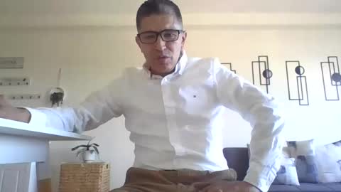 Snapshot of juanearth1 chatting on 3, 6, 2026 juanearth1 online show from 3, 6, 2026