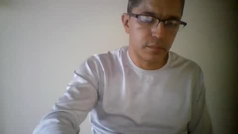 Snapshot of juanearth1 chatting on 3, 7, 2026 juanearth1 online show from 3, 7, 2026