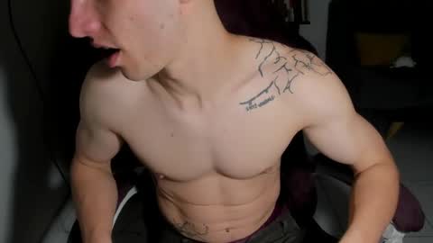 Snapshot of juanisimo_ chatting on 15, 5, 2026 JUANISIMO online show from 15, 5, 2026