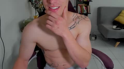 Snapshot of juanisimo_ chatting on 24, 5, 2026 JUANISIMO online show from 24, 5, 2026