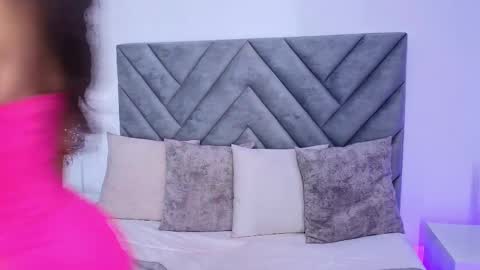 Snapshot of juanita_owens chatting on 12, 3, 2025 juanita_owens online show from 12, 3, 2025