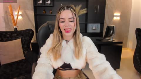 Snapshot of juanitaclay chatting on 5, 2, 2025 Juanita Clay online show from 5, 2, 2025